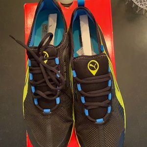 Puma men’s Faas100TR. NIB Black,yellow and blue
